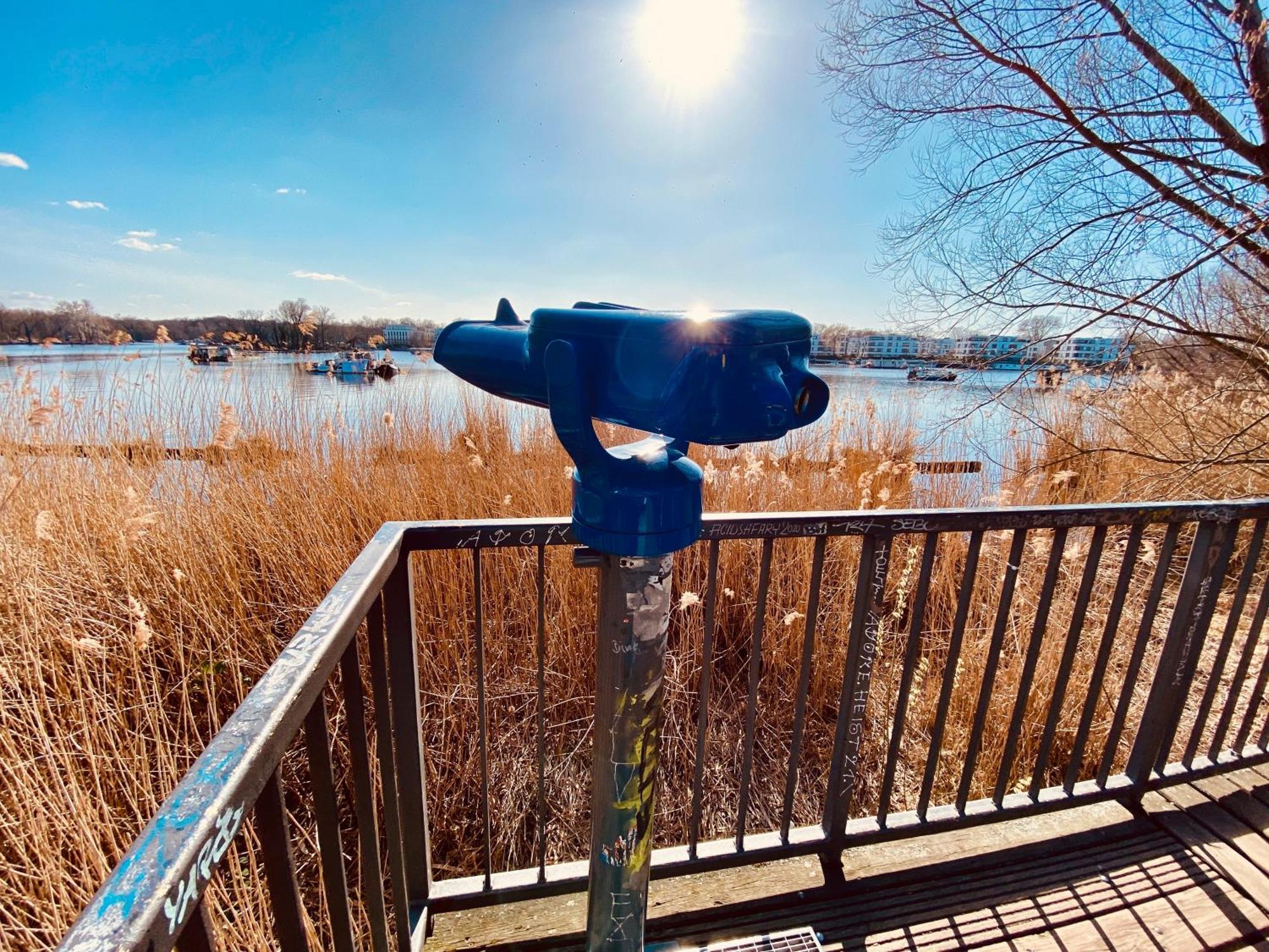 Schoene Aussichten Mitten In Berlin - Il Sole Esterno foto